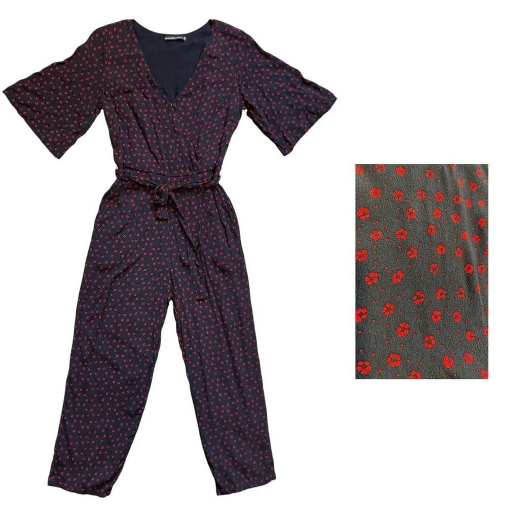 Abercrombie & Fitch Women’s Jumpsuit Short Sleeve Blue & Red Floral Print Small